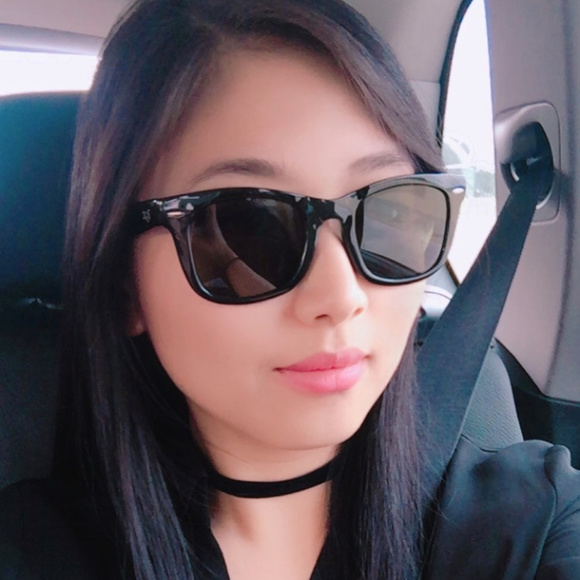 HI! - Picture 1 of 1